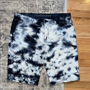 Calvin Klein Patterned Shorts